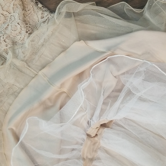 City Triangles homecoming dress. Size 7 - Picture 4 of 7